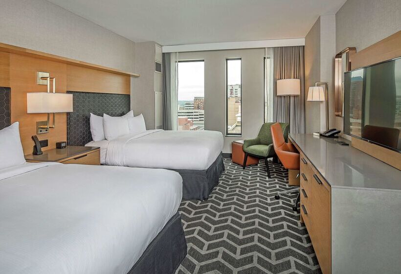 호텔 Hilton Des Moines Downtown