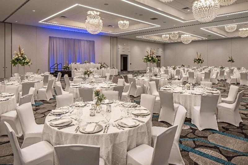 호텔 Hilton Des Moines Downtown