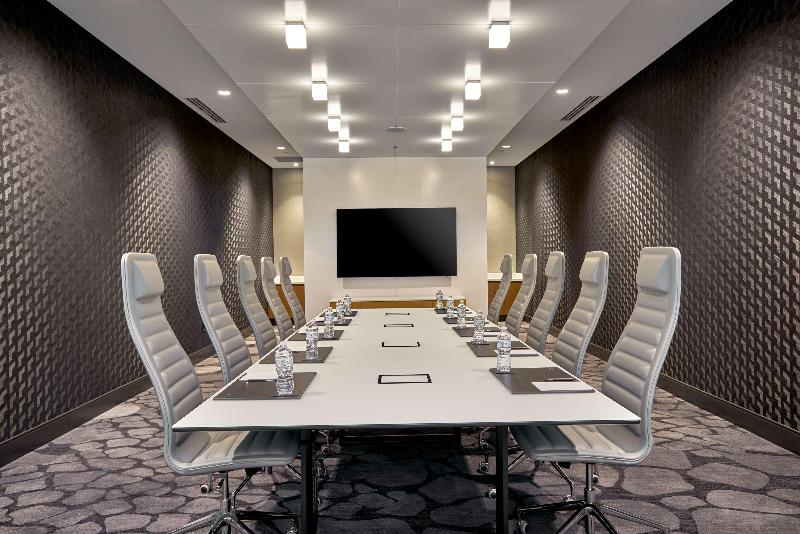 호텔 Hilton Des Moines Downtown