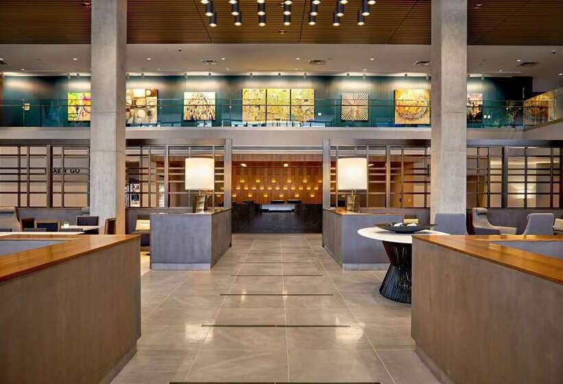 هتل Hilton Des Moines Downtown