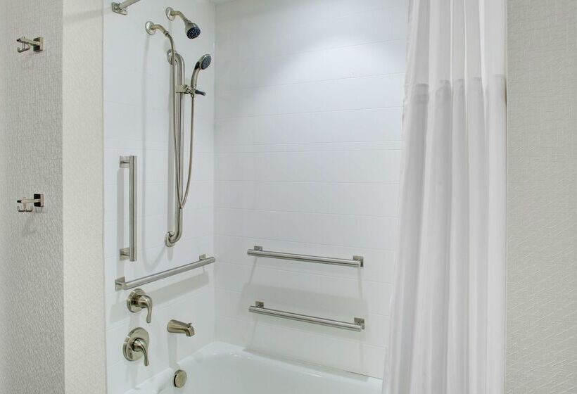 فندق Hilton Garden Inn Jackson