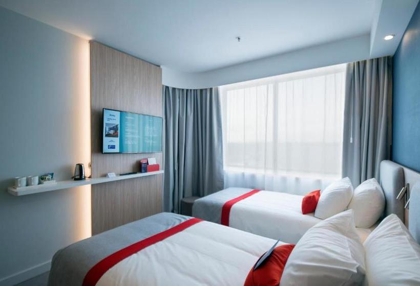 בית מלון כפרי Holiday Inn Express Moscow  Sheremetyevo Airport, An Ihg