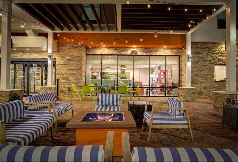 هتل Home2 Suites By Hilton Lake Charles, La