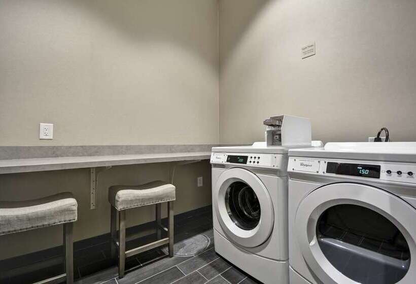 فندق Homewood Suites By Hilton Rocky Mount