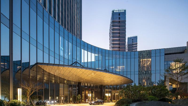 בית מלון כפרי Hualuxe Xiamen Haicang Habour View   An Ihg