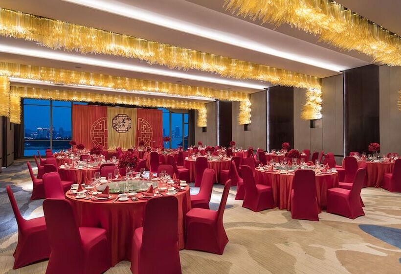 בית מלון כפרי Hualuxe Xiamen Haicang Habour View   An Ihg