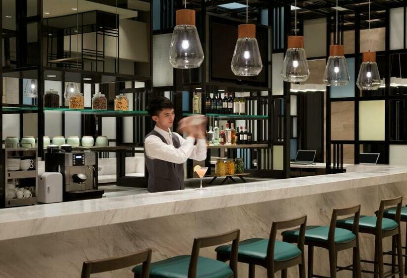 Отель Hyatt Place Zhuhai Jinshi