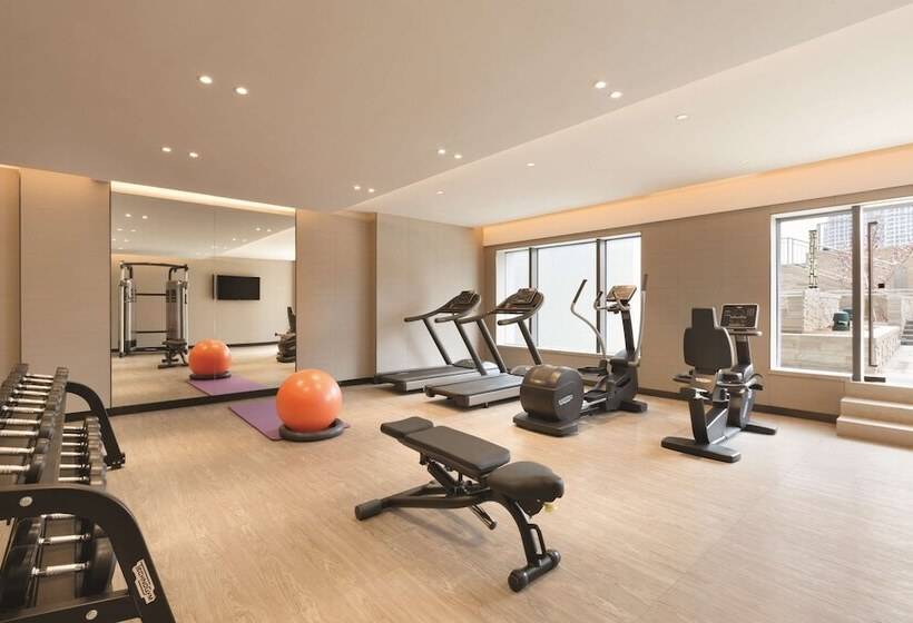 Отель Hyatt Place Zhuhai Jinshi