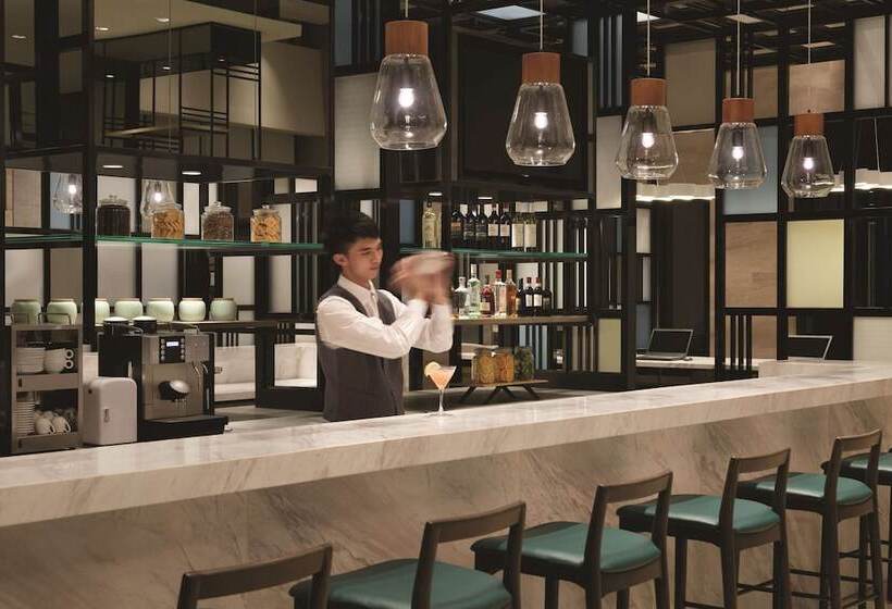 Отель Hyatt Place Zhuhai Jinshi