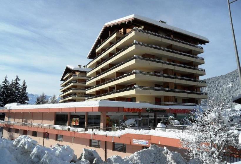 בית מלון כפרי Les Arcades