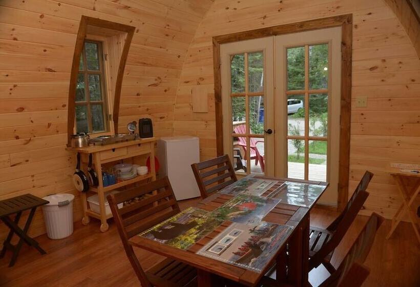 בית מלון כפרי Les Prets A Camper Du Camping Tadoussac