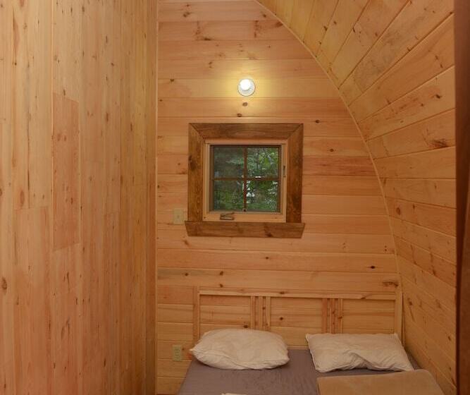 בית מלון כפרי Les Prets A Camper Du Camping Tadoussac
