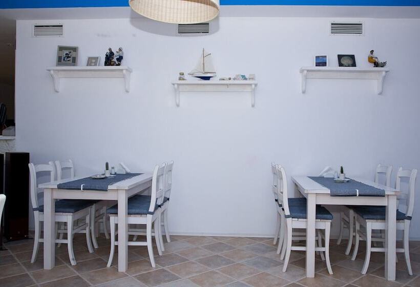 Отель Paradise Bay