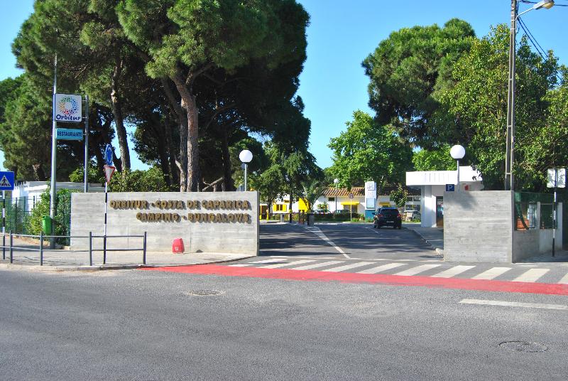 בית מלון כפרי Camping Orbitur Costa De Caparica