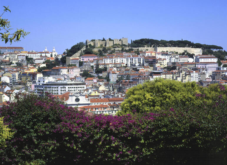 בית מלון כפרי Camping Orbitur Costa De Caparica