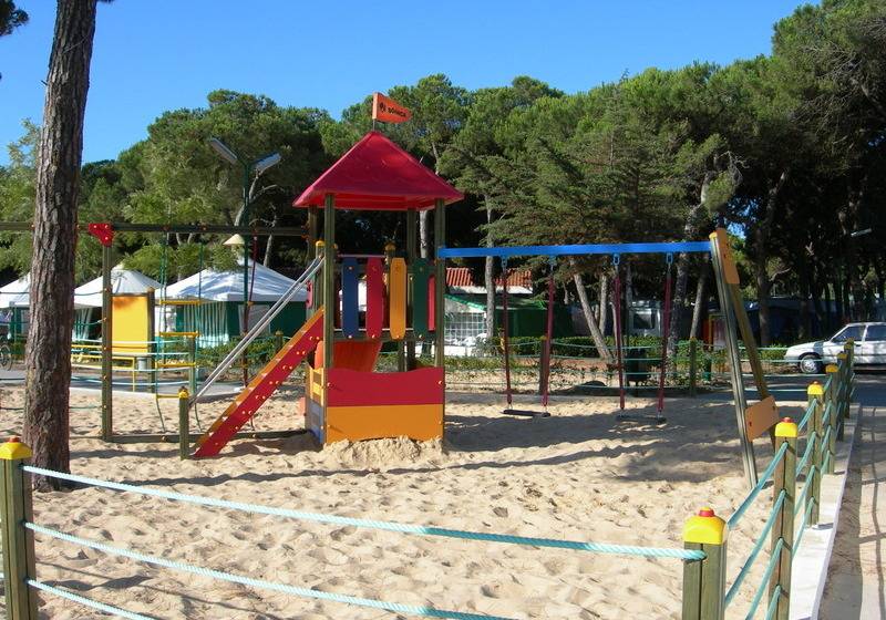 בית מלון כפרי Camping Orbitur Costa De Caparica