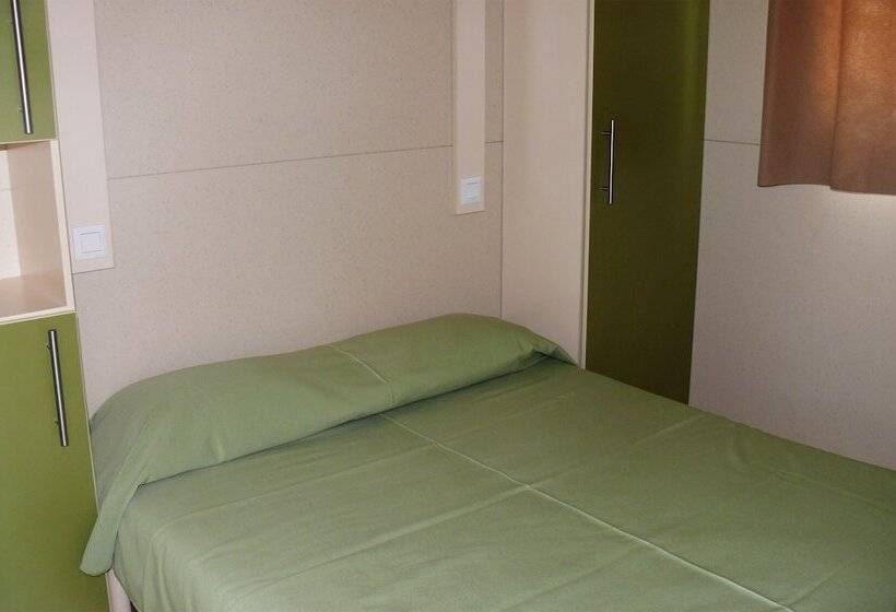 בית מלון כפרי Camping Orbitur Costa De Caparica