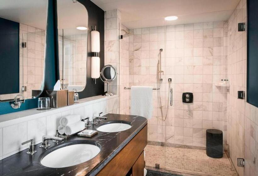 Perry Lane Hotel, A Luxury Collection Hotel, Savannah