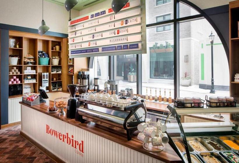 Perry Lane Hotel, A Luxury Collection Hotel, Savannah