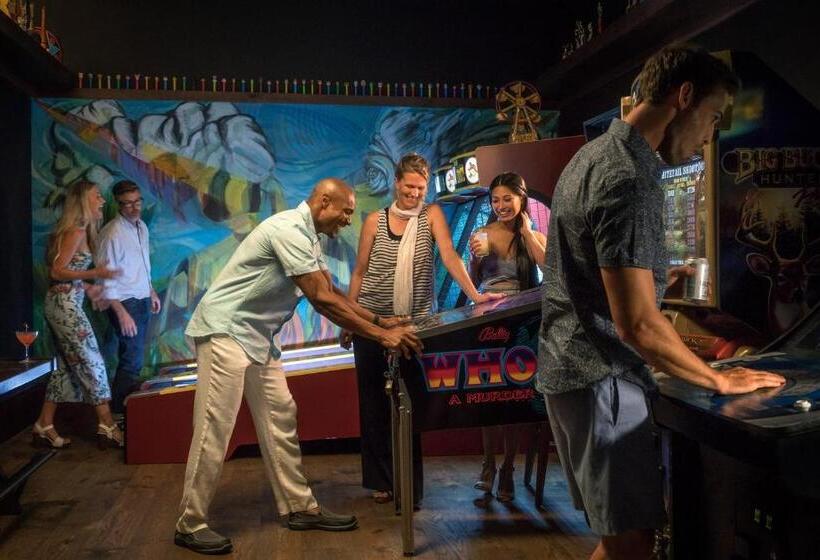 Perry Lane Hotel, A Luxury Collection Hotel, Savannah