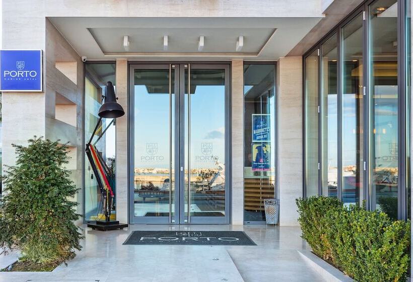 فندق Porto Marine