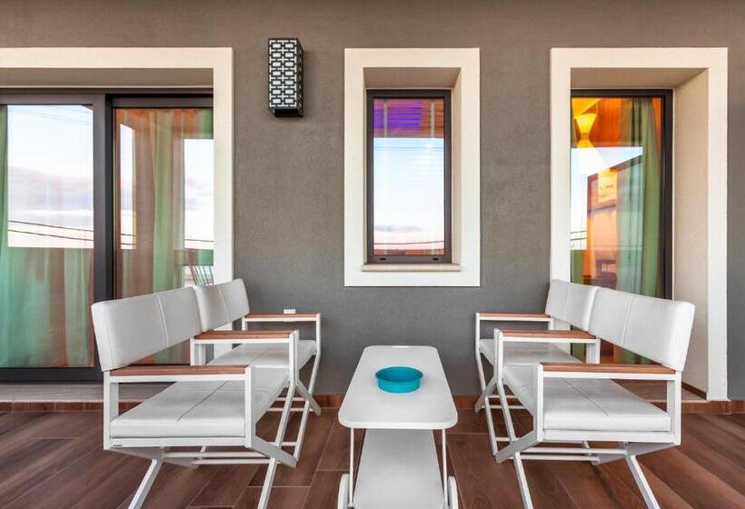 فندق Porto Marine