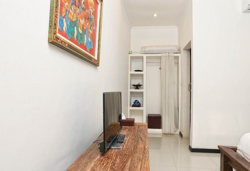 호텔 Reddoorz @ Kerobokan Canggu 2