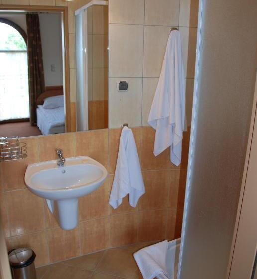 בית מלון כפרי Roś