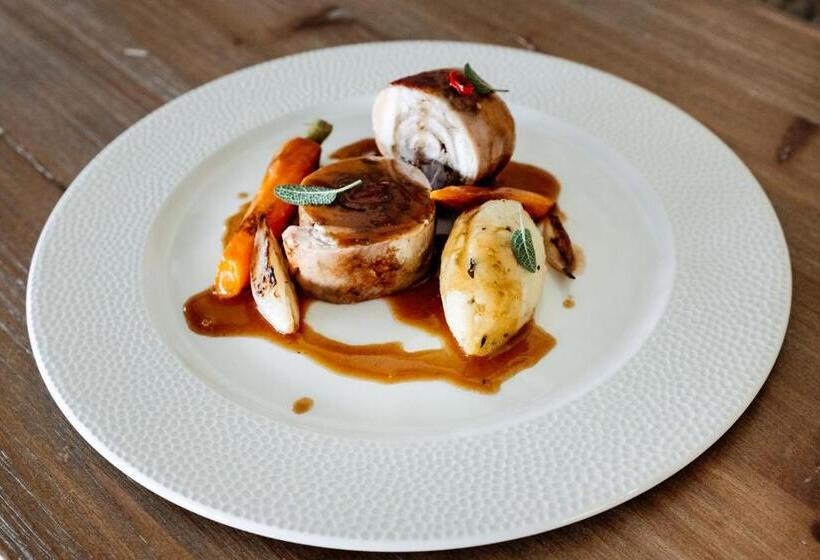 Отель Rocca Dei Saraceni