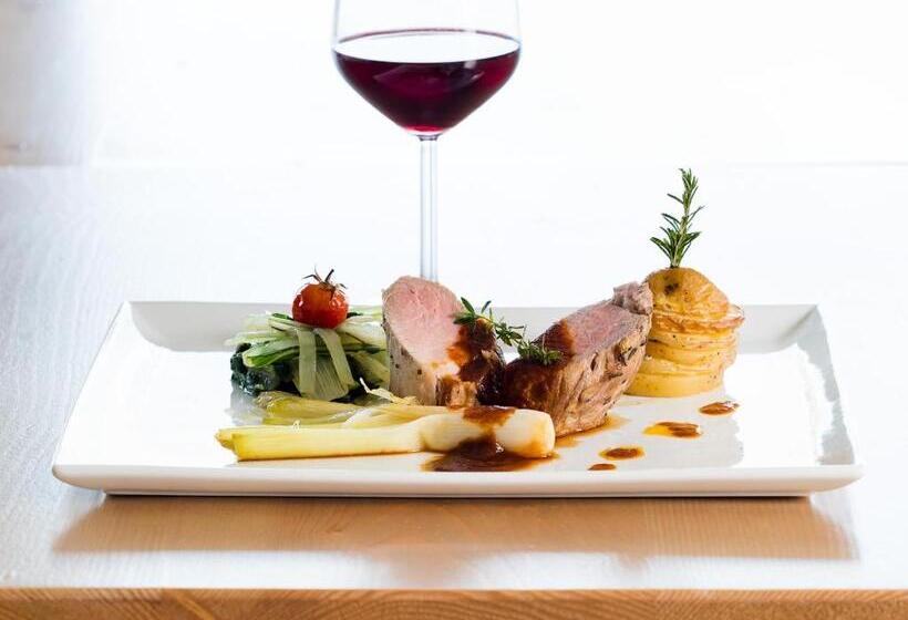 Отель Rocca Dei Saraceni