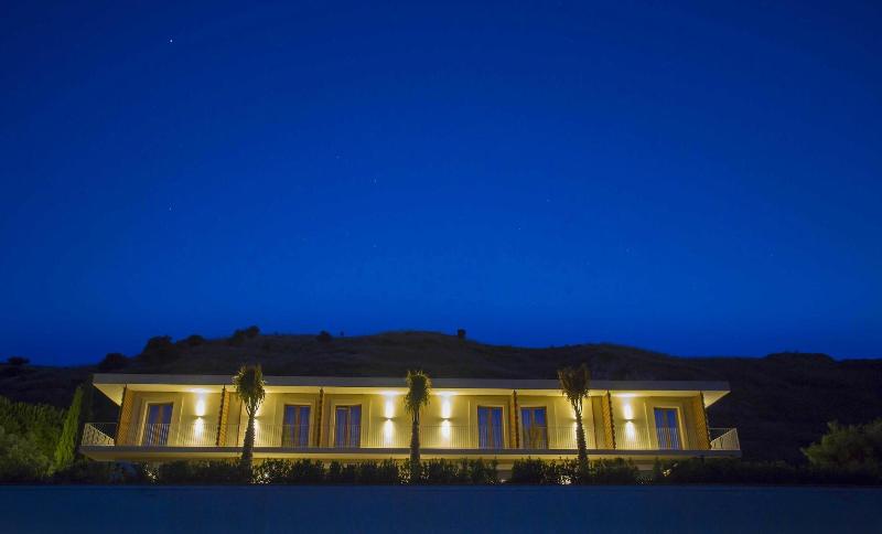 Отель Rocca Dei Saraceni