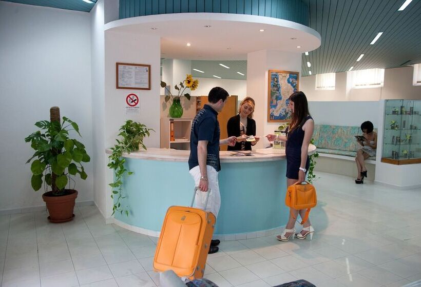 ホテル Santa Lucia