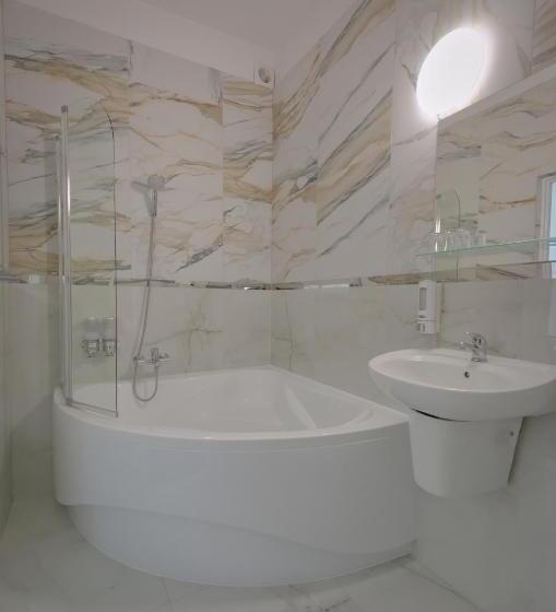 בית מלון כפרי Sezam