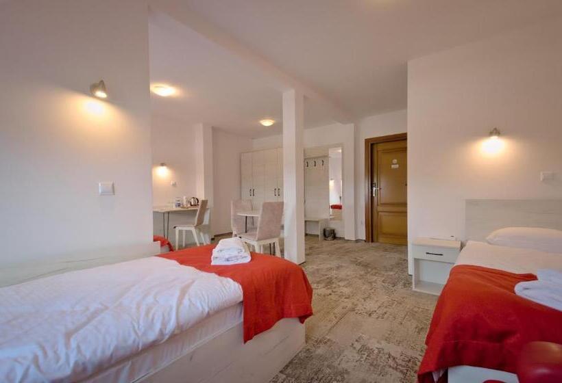 בית מלון כפרי Sezam