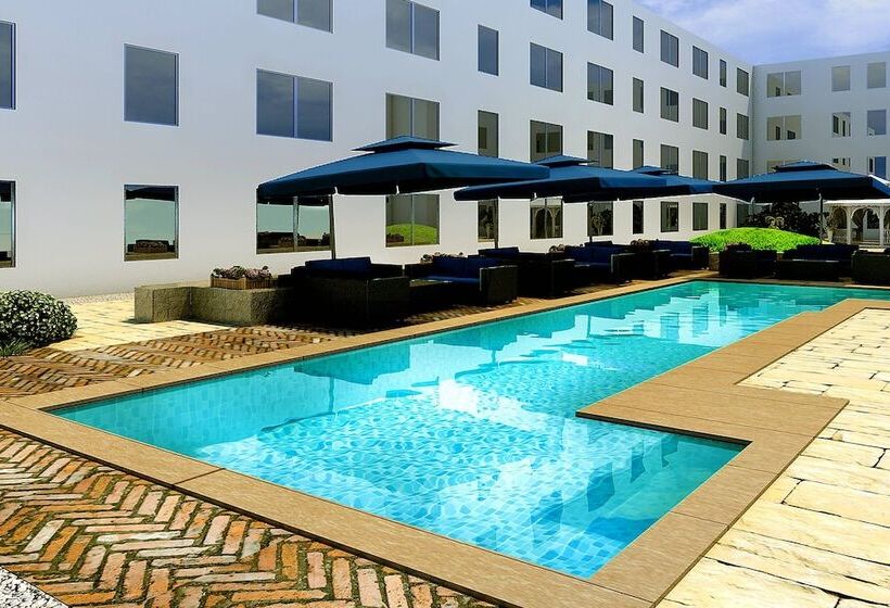 فندق Sheraton Los Angeles San Gabriel