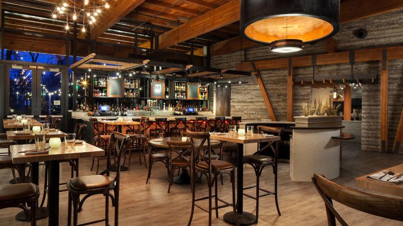 Sheraton Redding Hotel At The Sundial Bridge