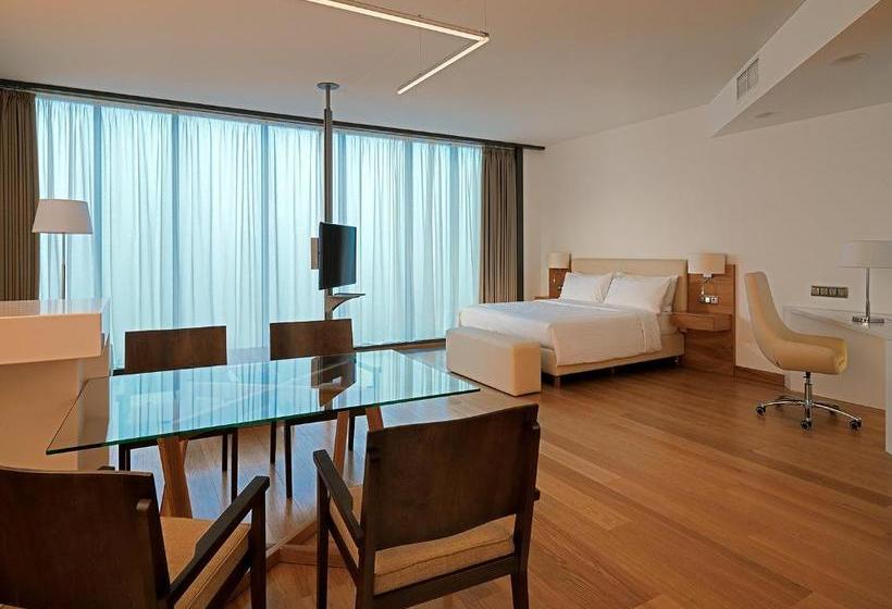 هتل Voronezh Marriott