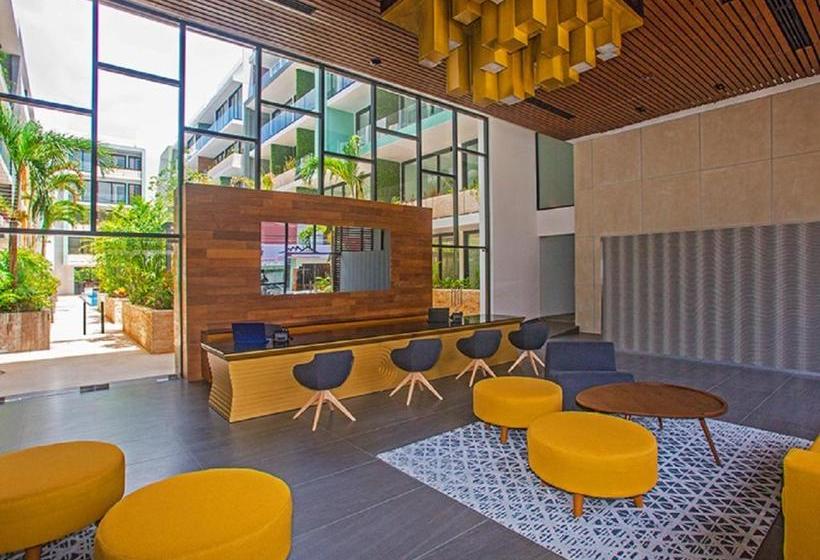 Отель Klr The City Condos