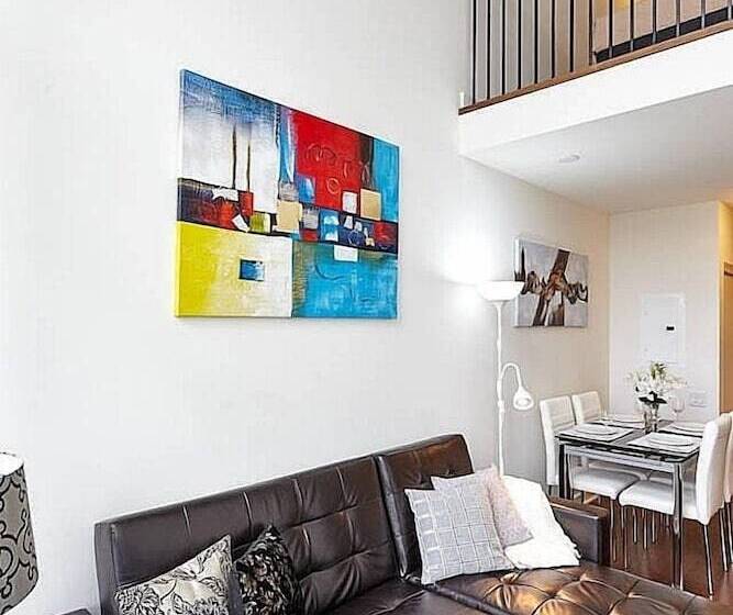 Lavish Suites Two Story Loft Downtown Toronto