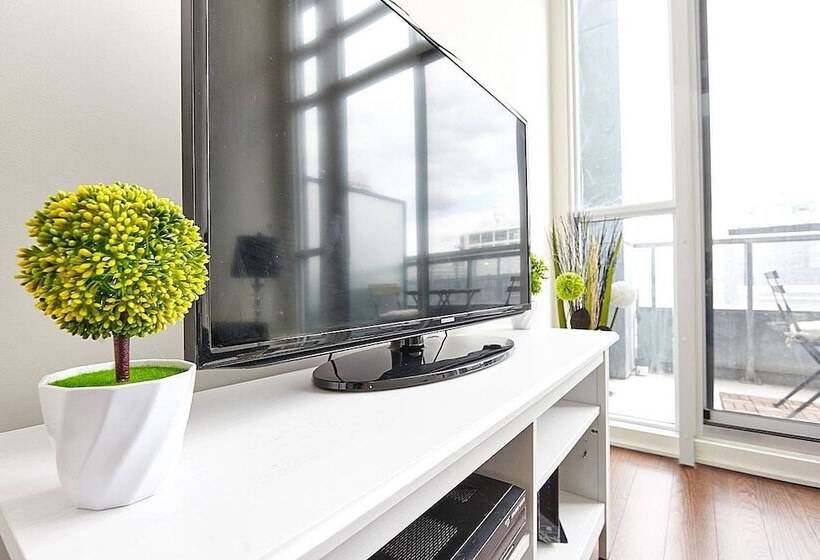 Lavish Suites   Two Story Loft   Downtown Toronto