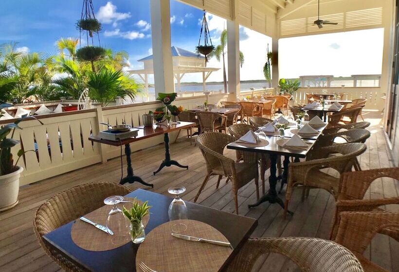 Mahogany Bay Resort & Beach Club, Curio Collection By Hilton