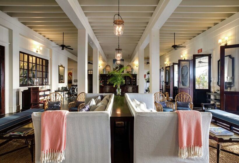 Mahogany Bay Resort & Beach Club, Curio Collection By Hilton