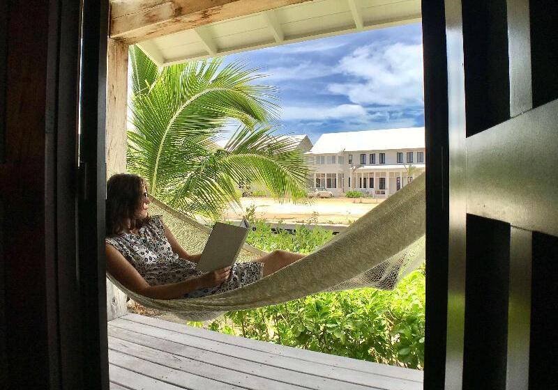 Mahogany Bay Resort & Beach Club, Curio Collection By Hilton