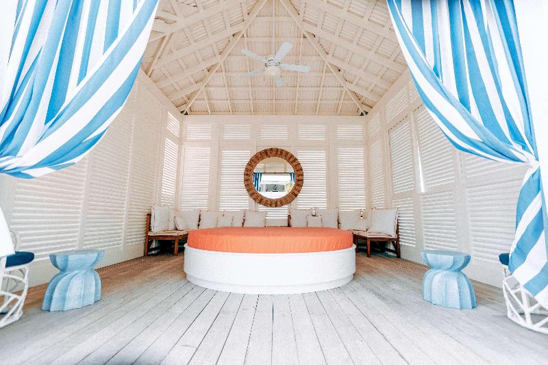 Mahogany Bay Resort & Beach Club, Curio Collection By Hilton