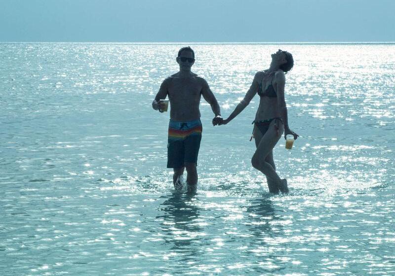 Mahogany Bay Resort & Beach Club, Curio Collection By Hilton