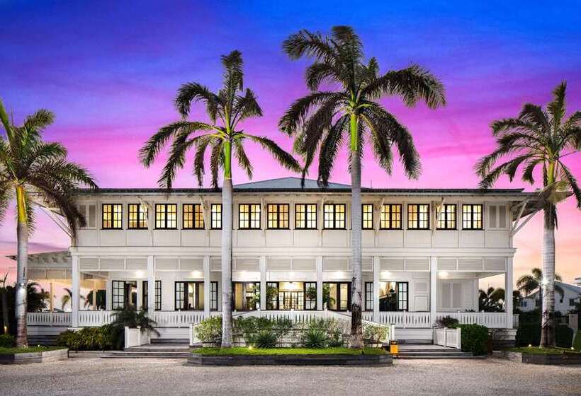Mahogany Bay Resort & Beach Club, Curio Collection By Hilton