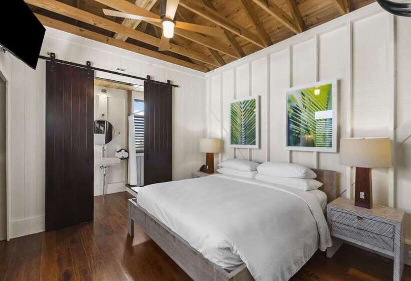 Mahogany Bay Resort & Beach Club, Curio Collection By Hilton