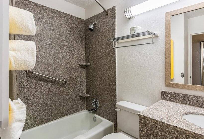 Motel 6petersburg, Va  Fort Lee