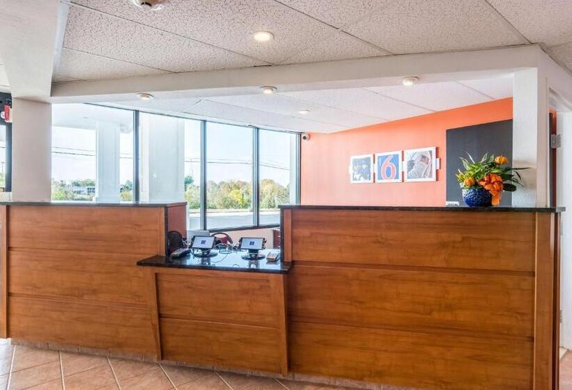 Motel 6petersburg, Va  Fort Lee