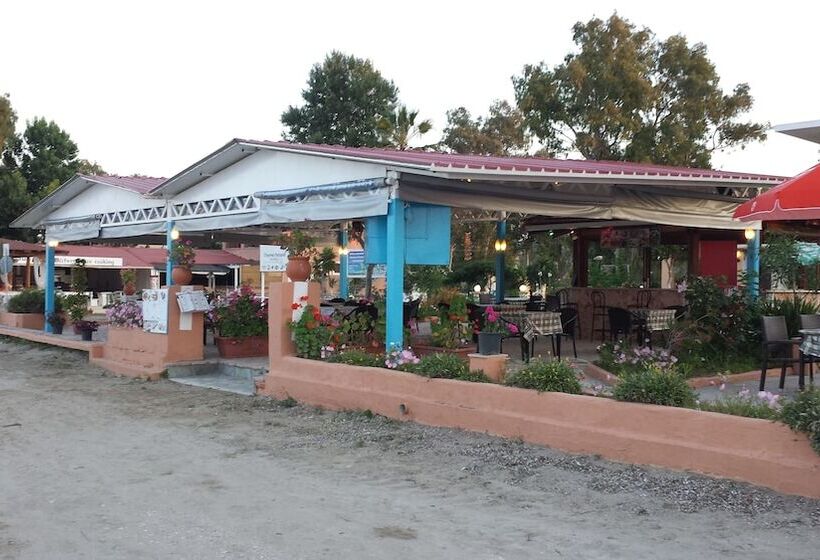 Nikolas Club Apartments